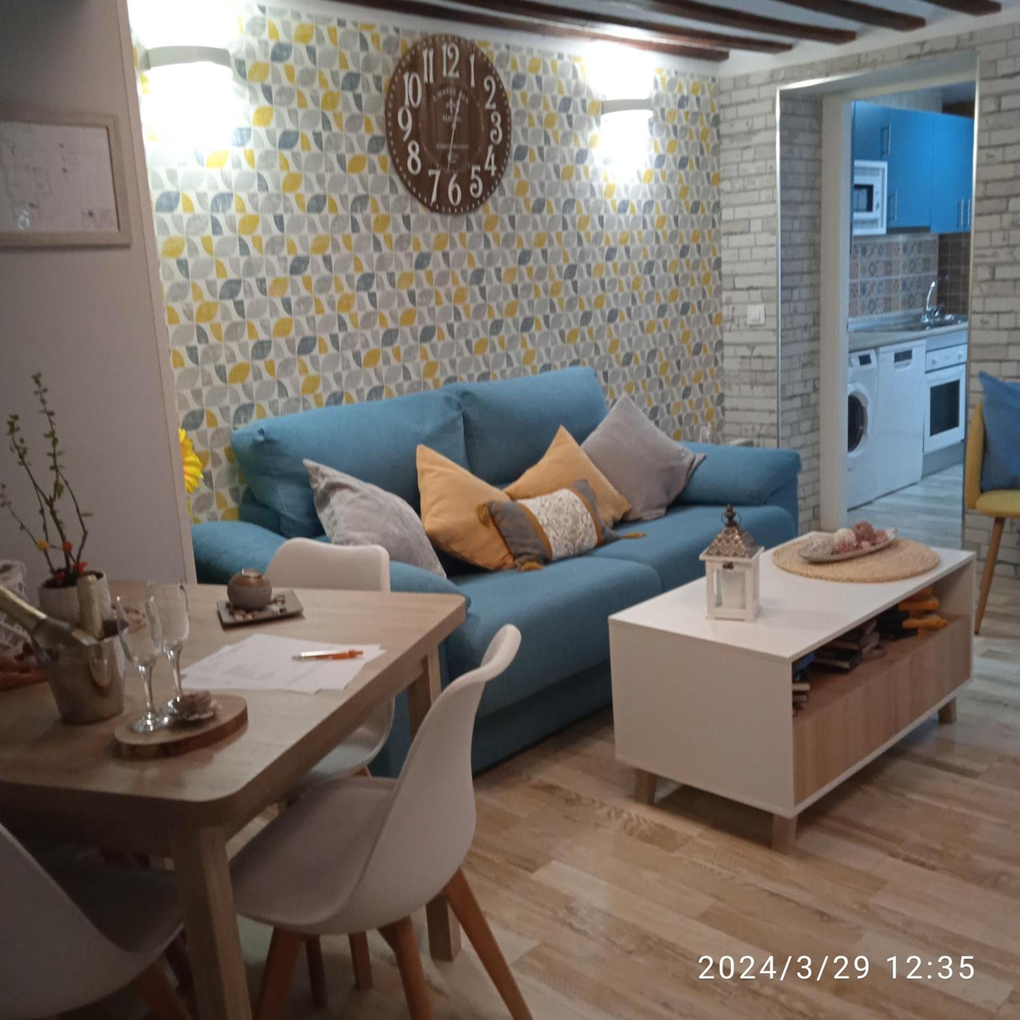 Apartamento Turistico El Empedrado De M&G Colmenar de Oreja ภายนอก รูปภาพ
